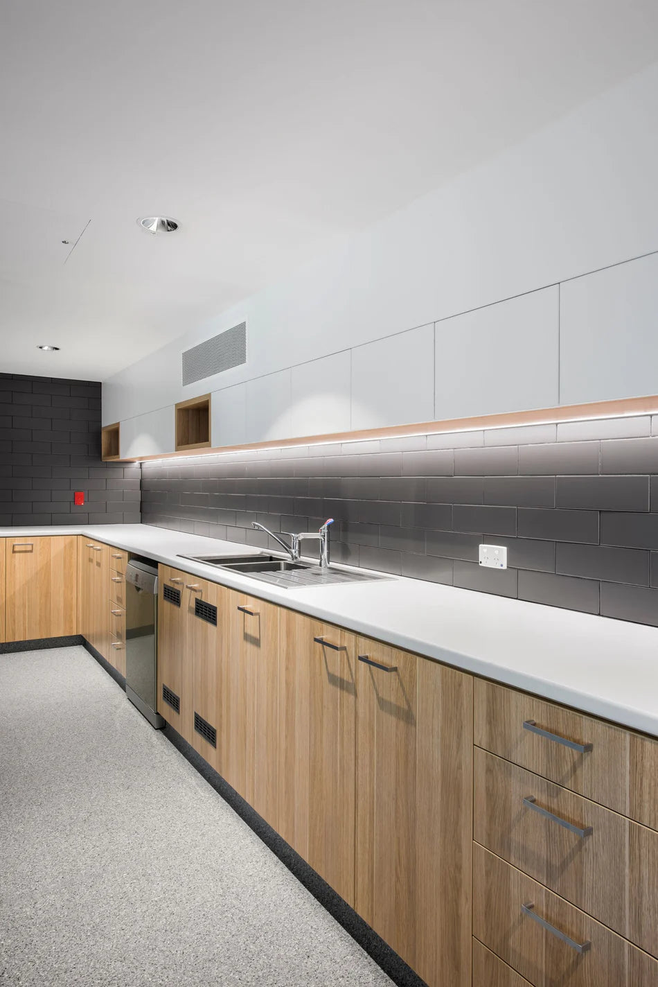 Accolade-Safe-R10-Vinyl_Sheet_Flooring-2 Accolade-Safe-R10-Vinyl_Sheet_Flooring-2