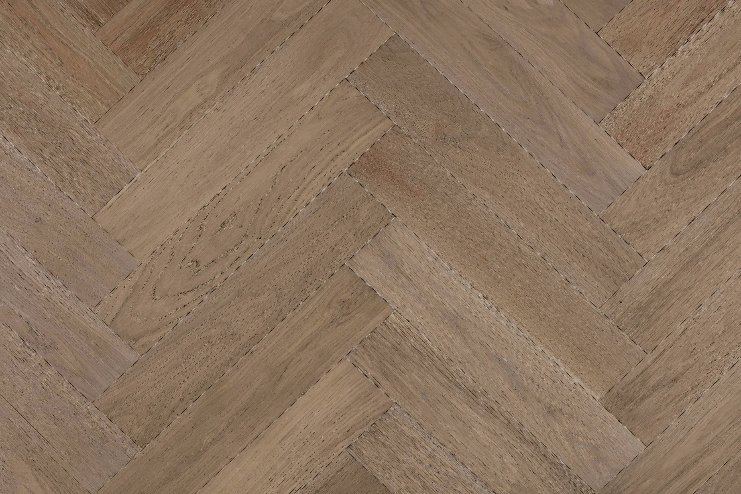 Castel Nuovo European Oak Herringbone Flooring-14/3mm