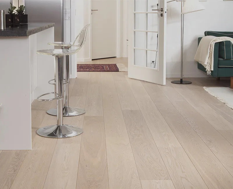 Swish_Oak_-Engineered_Timber_Flooring_4mm_top_Layer-Colour-Elegant-White-Oak-Room Swish_Oak_-Engineered_Timber_Flooring_4mm_top_Layer-Colour-Elegant-White-Oak-Room