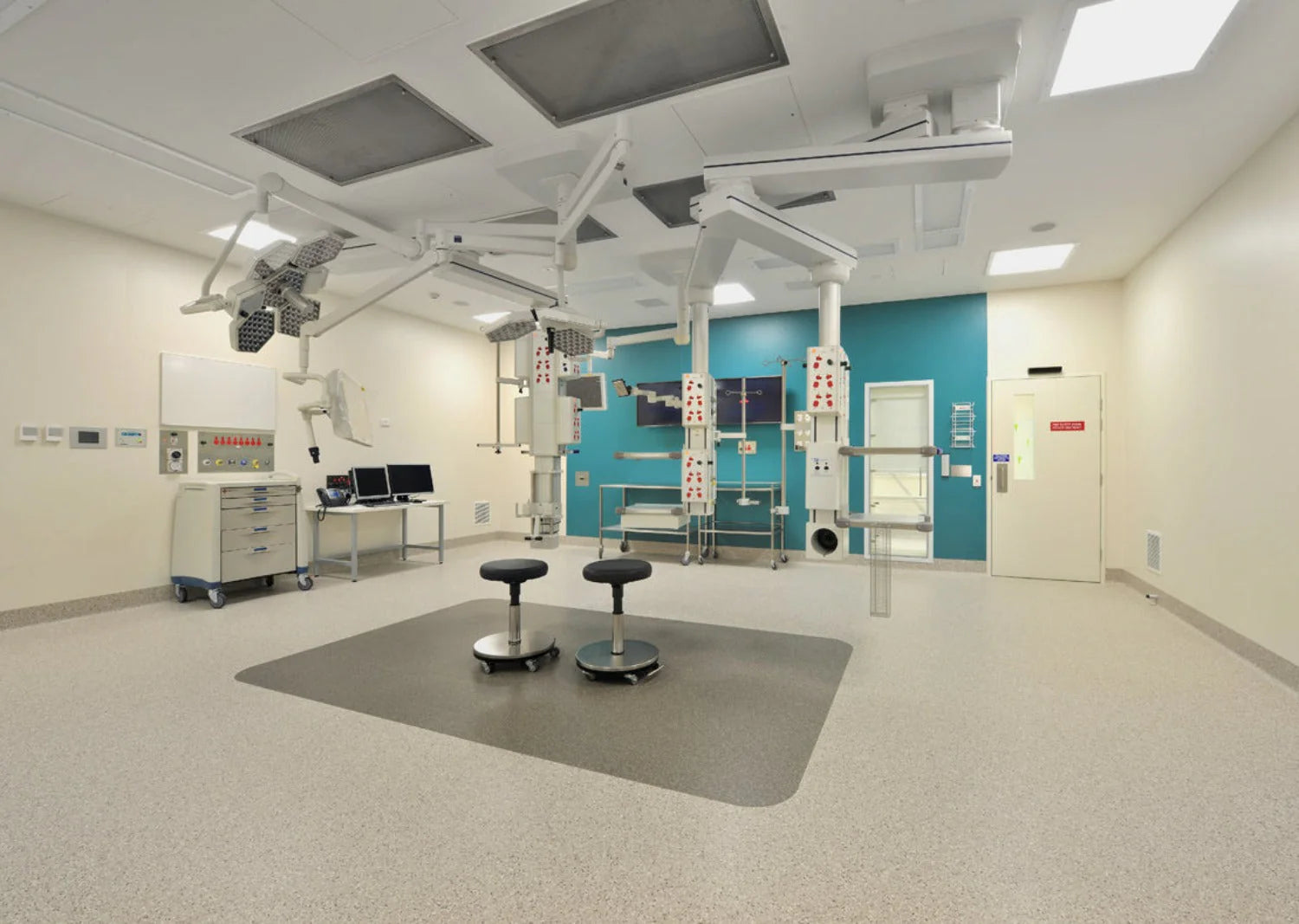 Accolade_Plus_Homogeneous_Vinyl_Sheet_Flooring_-_20M_x_1.8M_x_2mm_thickness-10