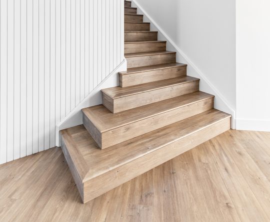 Aspen-Oakleaf-Oakleaf-Laminate-8mm_Standard-Stairs