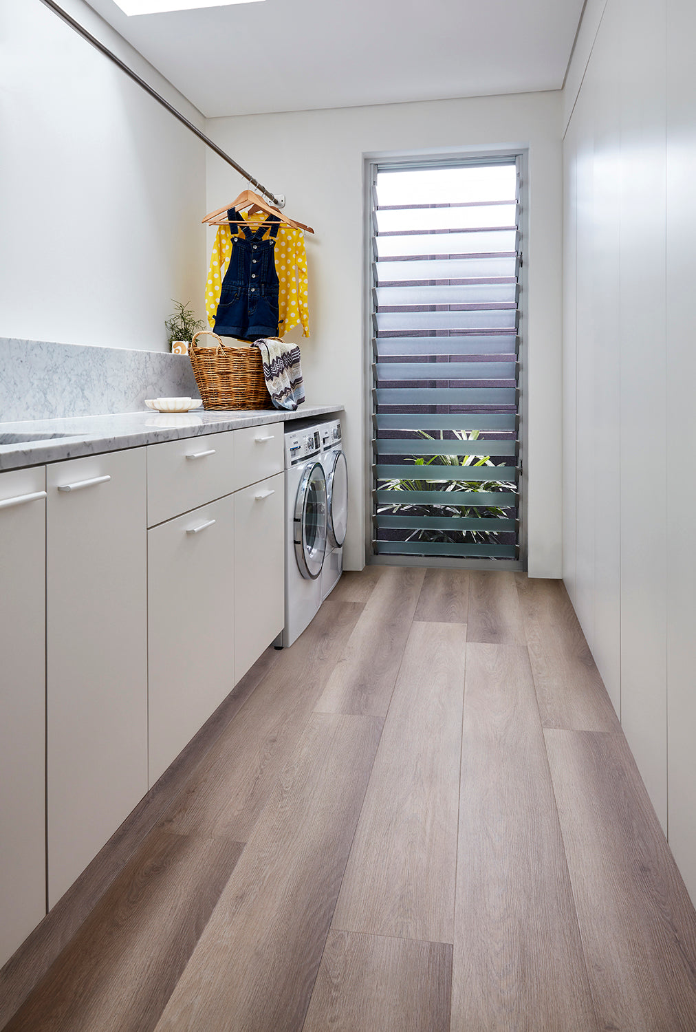 Hydroplank-Hybrid-Chelsea-Room