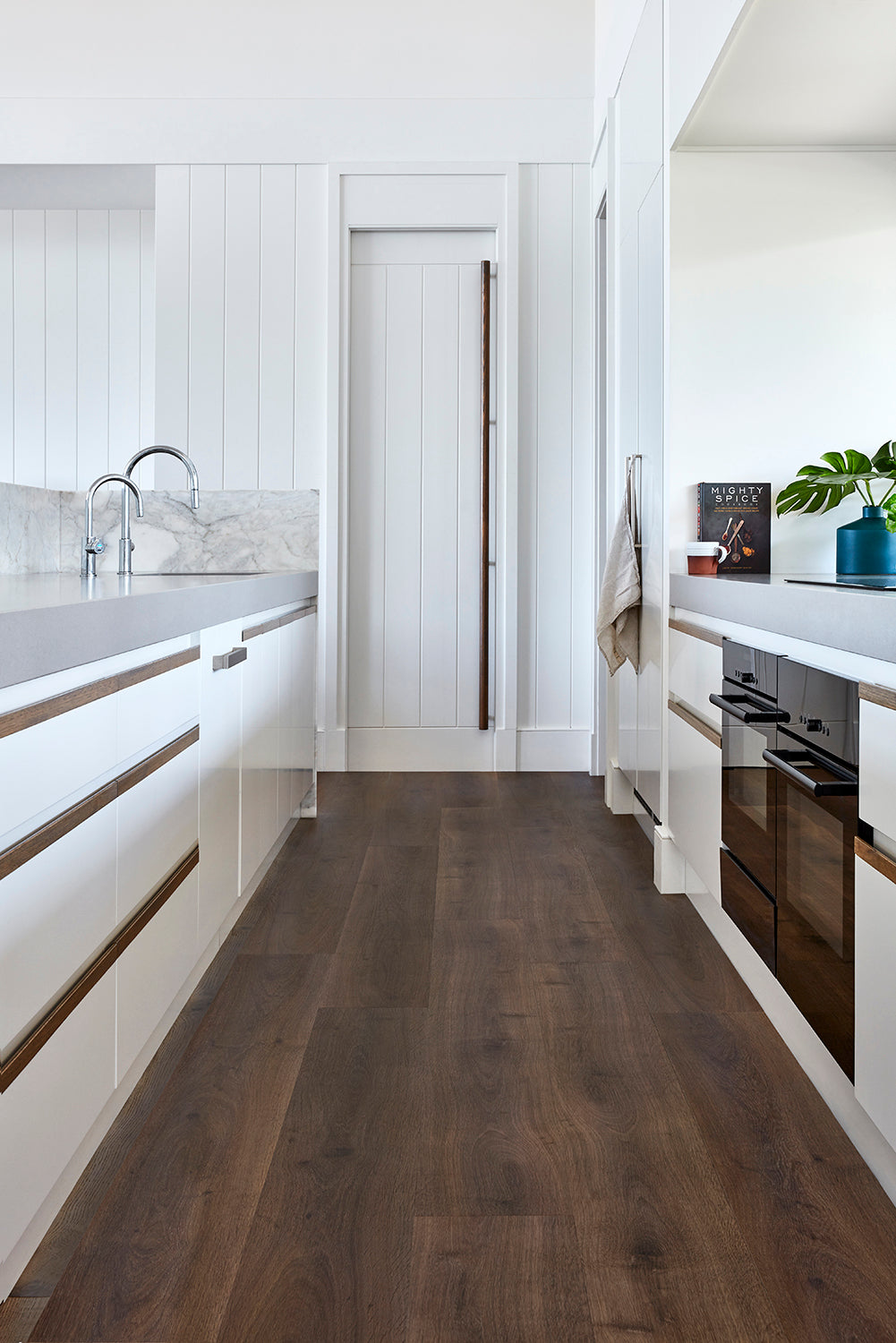 Hydroplank-Hybrid-Harlem_-_Room