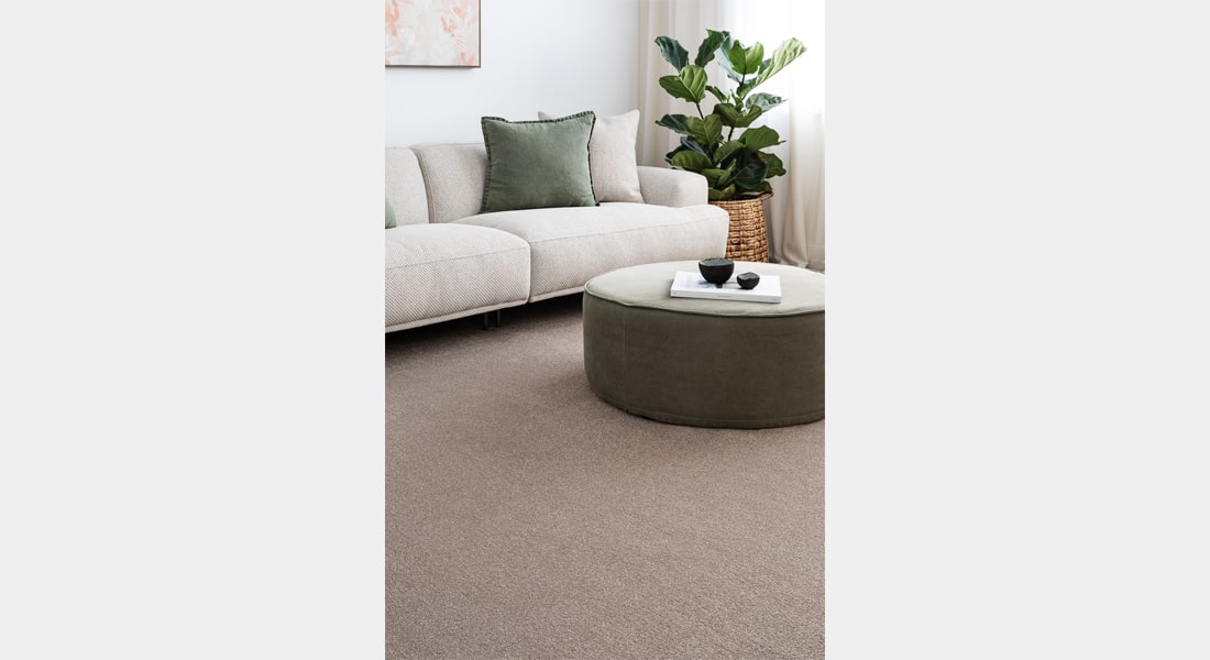 Mink-40-Samara-Room
