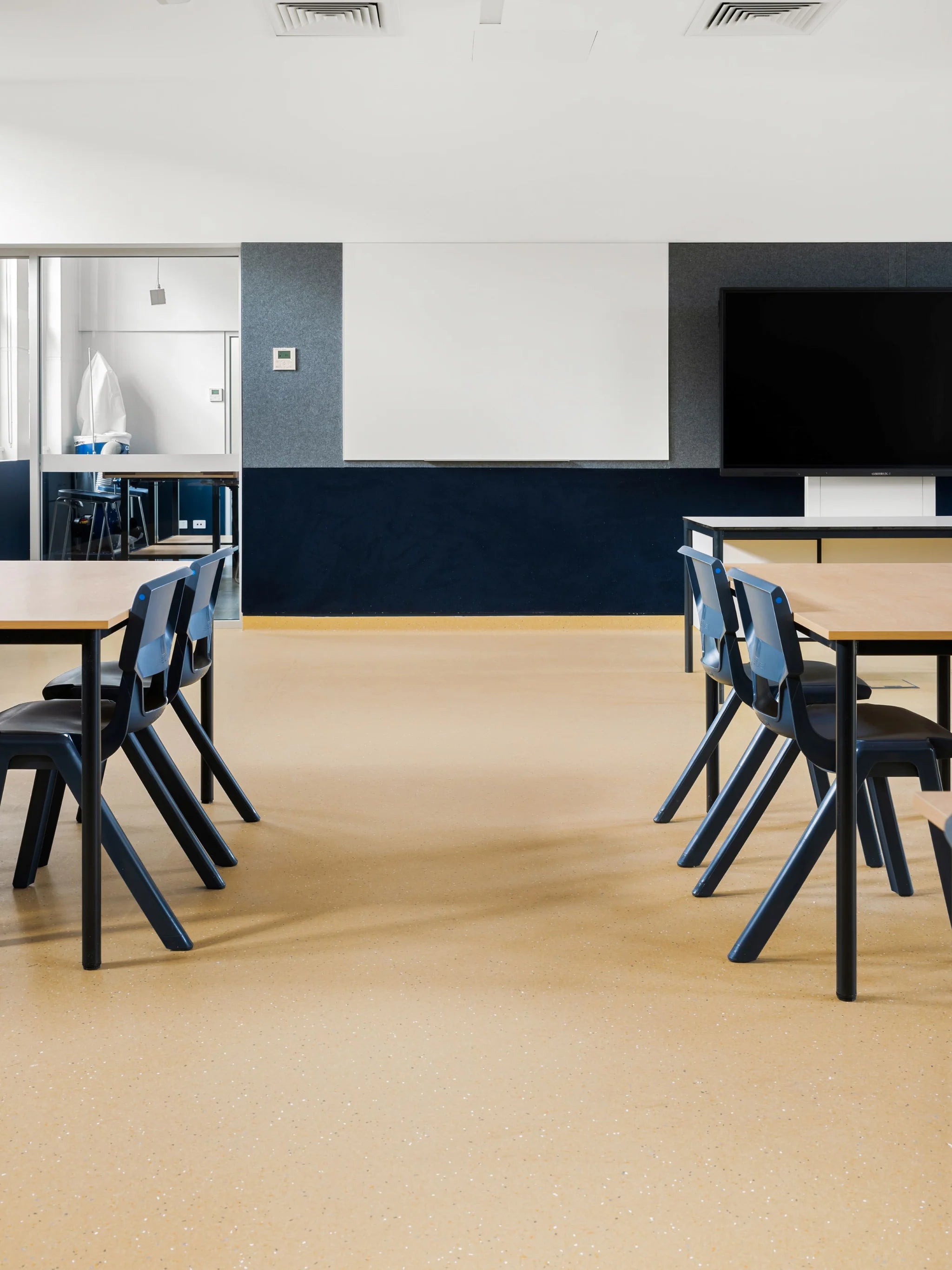 Natralis-Vinyl_Sheet_Flooring_-_20M_x_1.8M_x_2mm_Thickness_-_Colour-Red_Gum-4