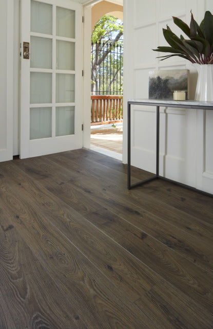 Oakleaf-Laminate_Flooring_Standard-Tawny-Oak-1