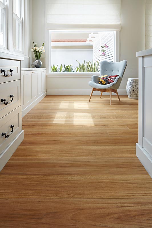 Oakleaf-Standard-8mm-Blackbutt-Family
