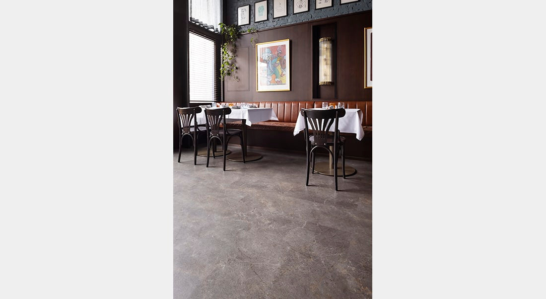 Stone-2.5-Dolomite-Stone-Noir-1