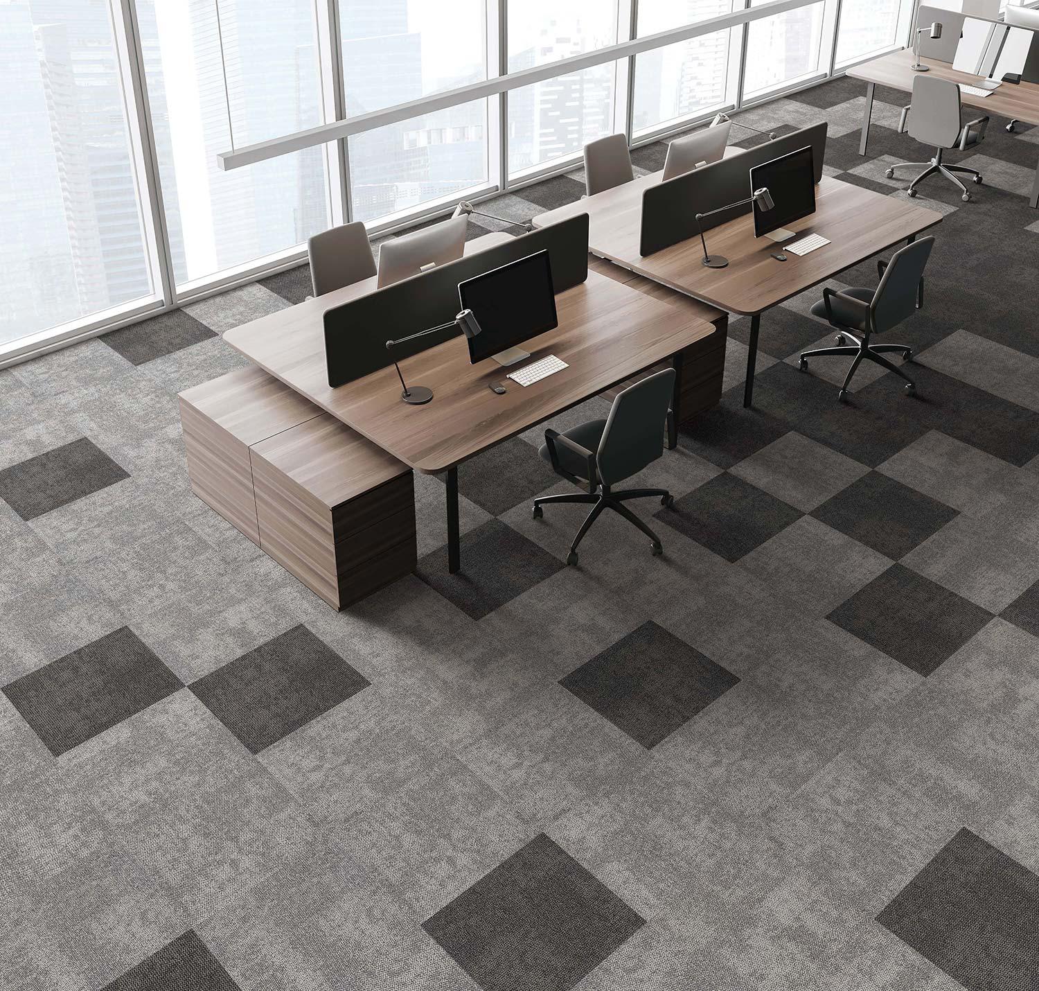 Magnitude & Cluster-Nova Carpet Tile
